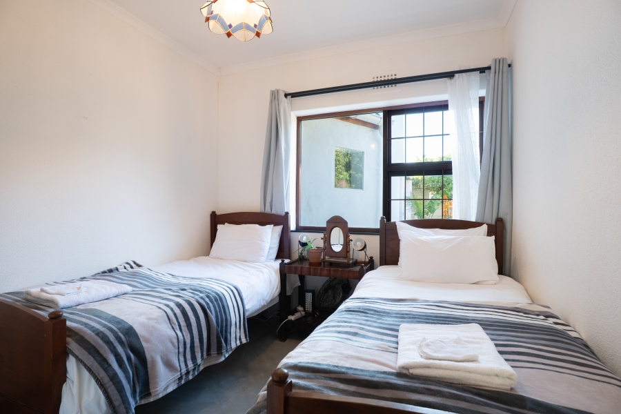 4 Bedroom Property for Sale in Kommetjie Western Cape